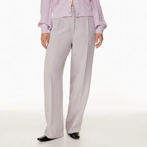 BNWT Aritzia Effortless Pant Vin Gris